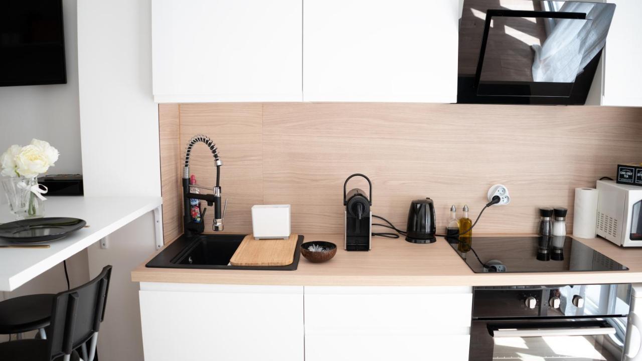 Little Mama 80 Meters From Public Parking Rapp Apartment